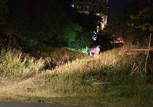 Phat hien nam thanh nien tu vong ben canh xe may o Ha Tinh