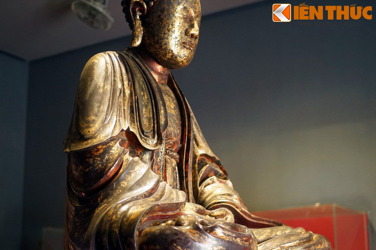 Theo lời đề nghị của một số nhân sĩ Việt – Pháp, pho tượng Phật chùa Khải Tường được chuyển đến đặt tại trung tâm Viện Bảo tàng để quần chúng tham quan.