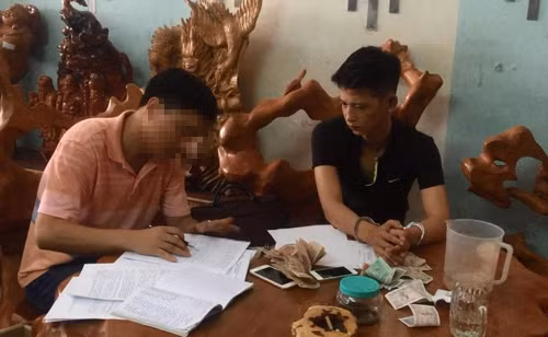 Triet pha o co bac “khung” sau tran chung ket Euro-Hinh-2