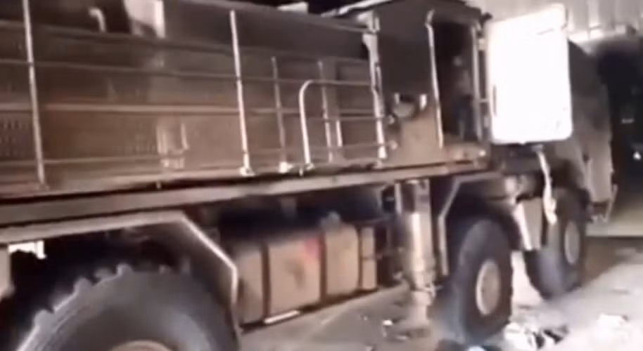 Theo dữ liệu truyền thông công bố trước đó, có tổng cộng 6 hệ thống Pantsir-S1 được Các tiểu vương quốc Ả Rập thống nhất và Nga đưa tới Libya cho lực lượng LNA sử dụng.