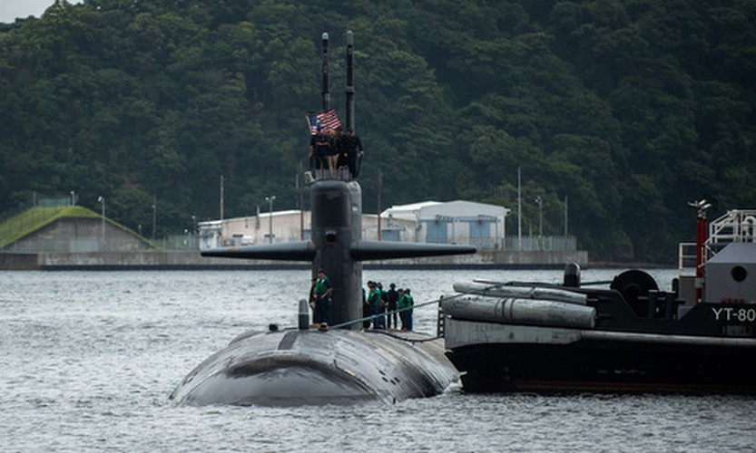 Ít nhất 7 tàu ngầm tham gia đợt triển khai, gồm 4 tàu ngầm tấn công đóng quân tại đảo Guam, tàu ngầm USS Alexandria đóng tại San Diego và nhiều tàu khác đóng tại Hawaii.