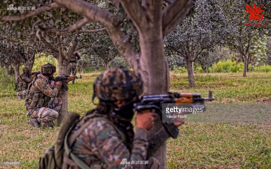 Mới đây nhất là vào tháng 7 trong một cuộc đọ súng giữa hai bên ở Kashmir đã khiến bốn linh Pakistan thiệt mạng cùng nhiều khác bị thương. Nguồn ảnh: Gettyimg.