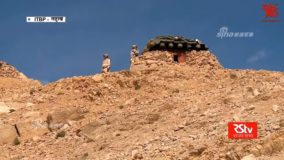 Một tiền đồn biên giới ở nơi hẻo lánh giữa Ấn Độ và Trung Quốc. Căng thẳng biên giới tại biên giới Trung-Ấn hiện tại đang là một trong những điểm nóng nhất ở khu vực châu Á. Với thái độ cương quyết và không chịu nhượng bộ của tất cả các bên liên quan, chiến tranh có thể nổ ra bất cứ lúc nào với bất cứ lý do gì. Nguồn ảnh: RStv.