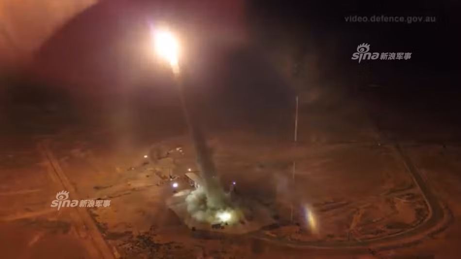 Mặc dù vậy, điểm yếu lớn nhất của loại tên lửa nhanh gấp nhiều lần vận tốc âm thanh này đó là độ chính xác còn khá kém, trong tương lai, việc tăng độ chính xác cho các loại tên lửa siêu thanh này nhiều khả năng sẽ được cải thiện. Nguồn ảnh: Sina.