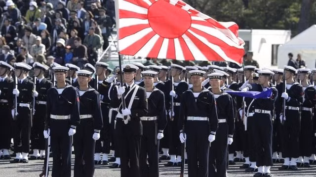 Lực lượng Phòng vệ Nhật Bản có quân số thường trực là 248.000 người, lực lượng dự bị là 63.000 người và con số này vẫn có xu hướng tăng dần trong các năm gần đây. Nguồn ảnh: Livedoor.