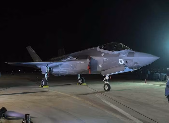 Do đó không phải ngẫu nhiên mà chiếc F-35I của Israel lại được chuẩn hóa đến từng chi tiết trong suốt quá trình lắp ráp, thậm chí phần mền và trang thiết bị điện tử của nó cũng khác F-35 của Quân đội Mỹ. Nguồn ảnh: F35I.