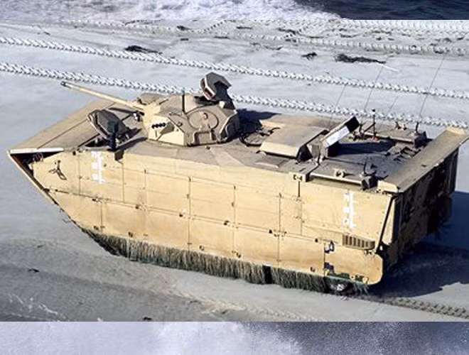 Xe có chiều dài 10,6m, chiều rộng 3,6m, chiều cao 3,2m.