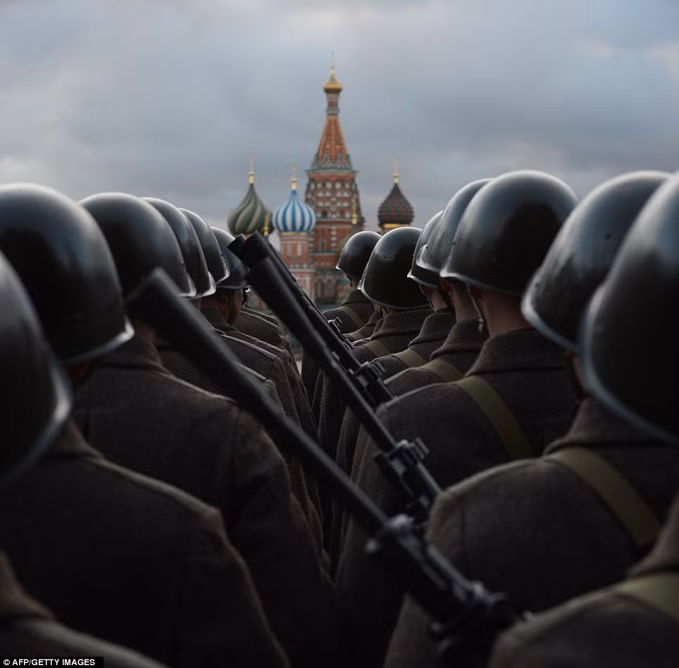 Nhà thờ chính tòa Thánh Vasily, biểu tượng của biểu tượng bất khả xâm phạm của Liên Xô trong Chiến tranh Thế giới thứ 2. Nguồn ảnh: DM.