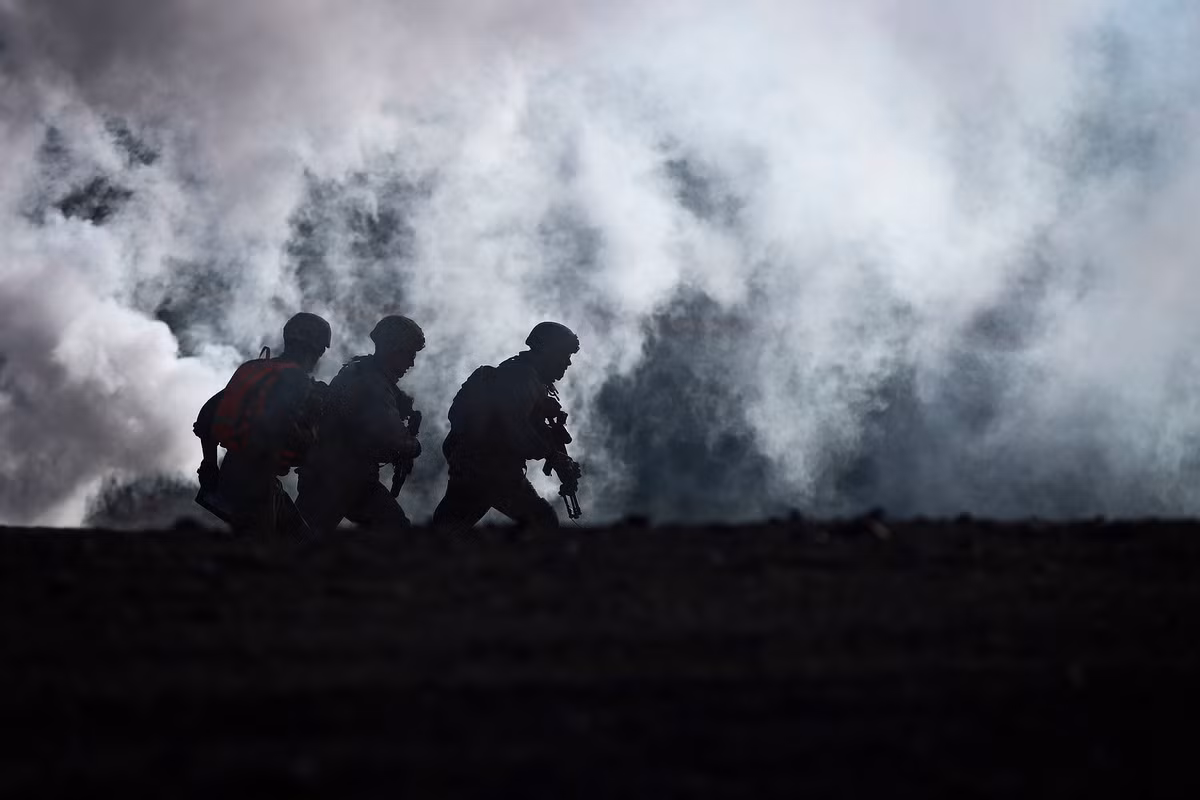 Mỹ không có luật nghĩa vụ quân sự bắt buộc. Độ tuổi được phép xung phong tự nguyện tham gia quân đội của nước này là từ 17 (có sự đồng ý của người giám hộ) hoặc hoàn toàn tự nguyện từ 18 tuổi trở lên. Nguồn ảnh: Chosul.