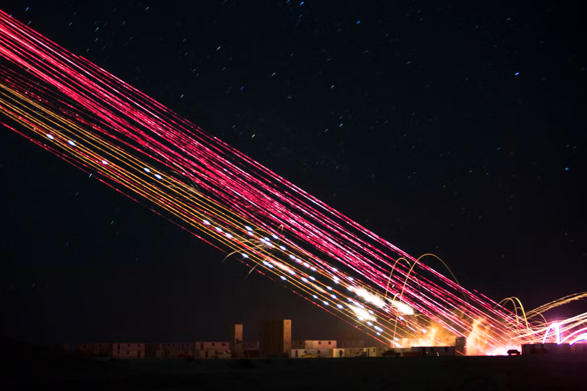 Mưa bom bão đạn dội vào một mục tiêu giả định. Nguồn ảnh: Chosul.