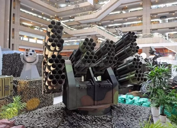 Hệ thống rocket phóng loạt chống đổ bộ của Đài Loan được trưng bày tại TADTE. Triển lãm TADTE năm nay chỉ diễn ra trong hai ngày từ 17-19/8. Nguồn ảnh: Sina.