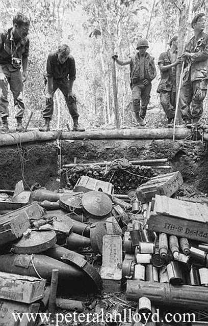 Do là một lực lượng đặc biệt và bí mật nên phía Lầu Năm Góc có thể phủ nhận sự liên quan của mình với các đặc nhiệm SOG bất cứ lúc nào để tránh bị quốc hội Mỹ sờ gáy. Điều này khiến cho các thành viên trong lực lượng đặc nhiệm SOG không khác nào những đứa con hoang vô thừa nhận nếu chẳng may bị trở thành tù binh chiến tranh thì phía họ sẽ hoàn toàn bị bỏ rơi. Nguồn ảnh: Peteralan.