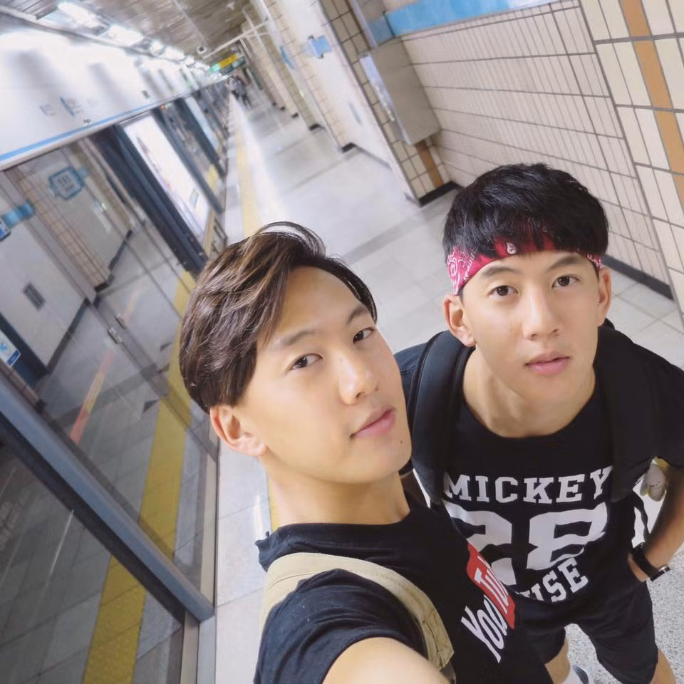 Jason và Justin đẹp trai, tài năng và đáng yêu như vậy có cô gái nào lại không "kết" cơ chứ! Ảnh trong bài: Instagram nhân vật.