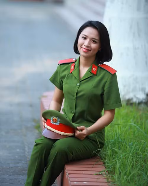 Hot girl thu khoa DH PCCC mo tiep buoc Hoang Xuan Vinh