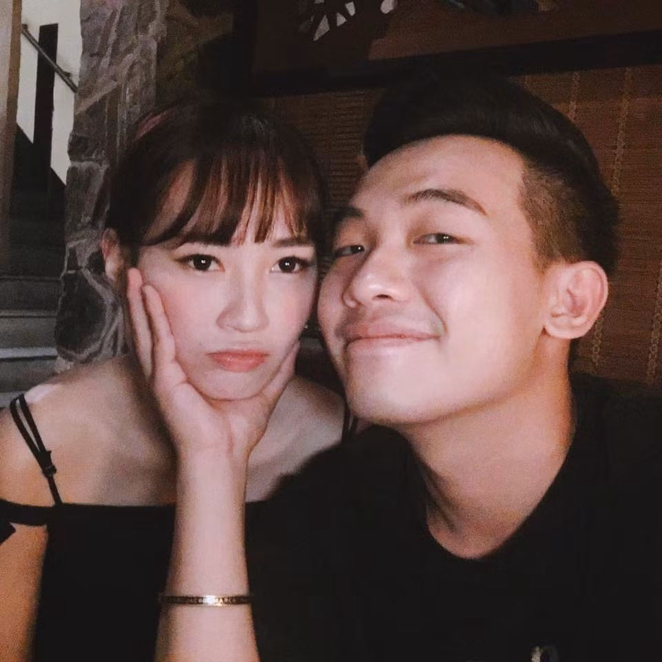 Mọi người vẫn đang mong chờ cặp đôi nổi tiếng này sẽ về cùng một nhà và câu chuyện tình yêu của họ sẽ có một cái kết hạnh phúc. Ảnh trong bài: Facebook nhân vật.