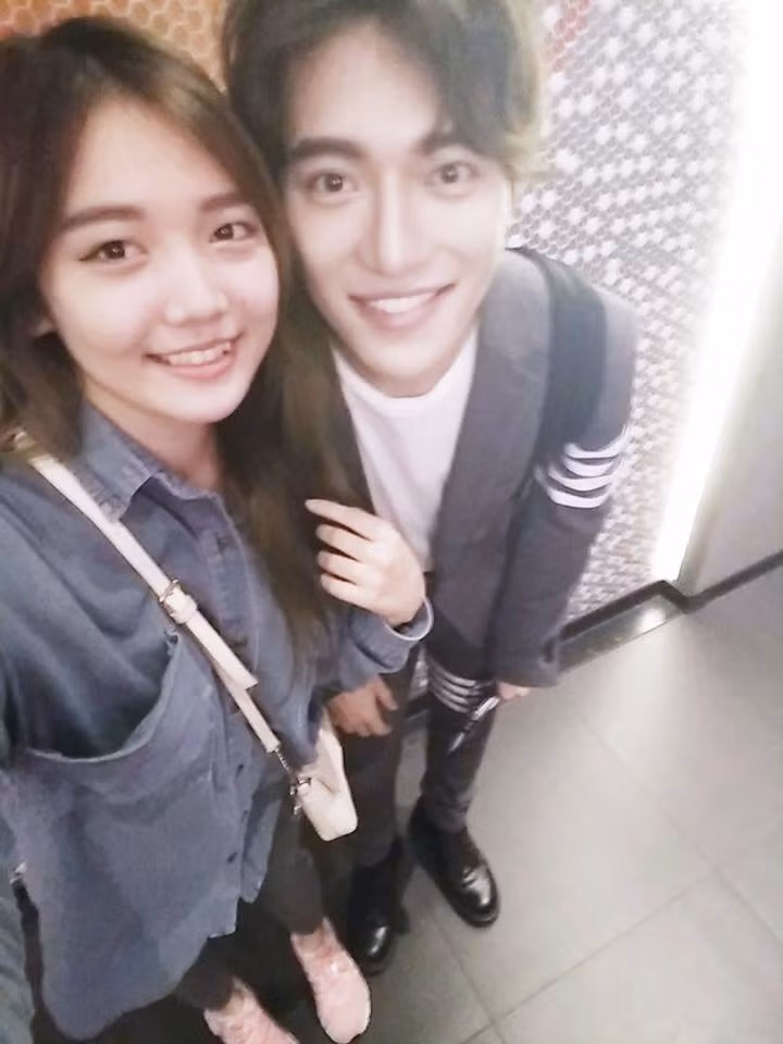 Đây là bức ảnh khiến nhiều dân mạng, bạn trẻ đồn đoán anh chàng nhạc sĩ đẹp trai trong đó chính là người yêu của Rudya Yoo.