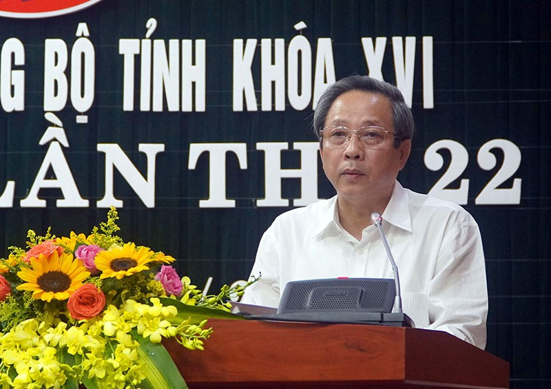  Ông Hoàng Đăng Quang, sinh năm 1961, quê Đồng Tháp. Tháng 8/2020, Bộ Chính trị điều động phân công ông Qaung giữ chức Phó trưởng Ban Tổ chức Trung ương. Ông Quang là Ủy viên Trung ương Đảng, nguyên Bí thư Tỉnh ủy Quảng Bình. 