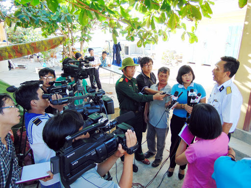 Phat nang hanh vi can tro nha bao, phong vien trong qua trinh tac nghiep