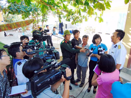 Phat nang hanh vi can tro nha bao, phong vien trong qua trinh tac nghiep