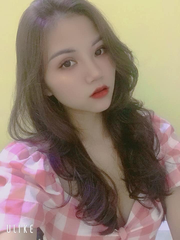 Theo đó, khoảng 21h ngày 3/10/2020, Phòng Cảnh sát hình sự Công an tỉnh Tuyên Quang phối hợp với Phòng 4, Cục Cảnh sát hình sự; Phòng Quản lý hành chính về TTXH Công an tỉnh và Công an thành phố Tuyên Quang phá đường dây gái gọi liên tỉnh.