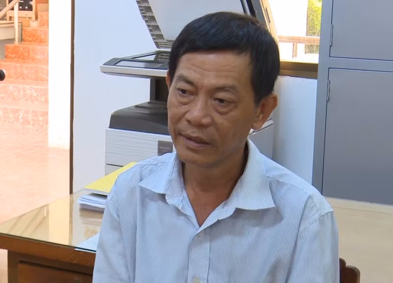  Phóng hỏa đốt nhà người tình: Ngày 21/7/2020, Công an tỉnh An Giang đã khởi tố và bắt tạm giam bị can Bùi Tấn Quang (48 tuổi) và Nguyễn Tất Linh 39 tuổi, cùng trú huyện Lấp Vò, Đồng Tháp) về tội giết người. Quang và bà D. (44 tuổi, ngụ xã Vĩnh Thạnh Trung, huyện Châu Phú, An Giang) có quan hệ tình cảm.