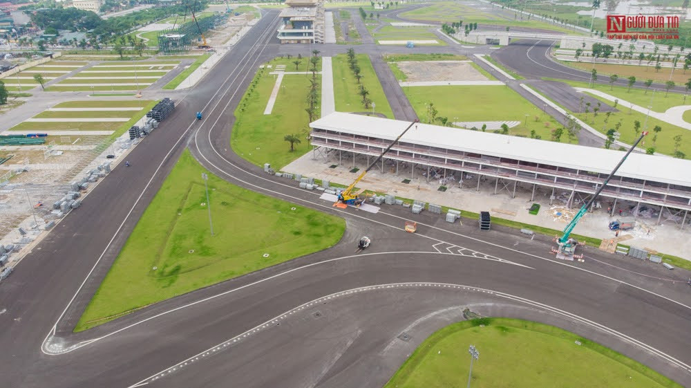 Tuy nhiên, đến nay liên tiếp các hạng mục được tháo dỡ.