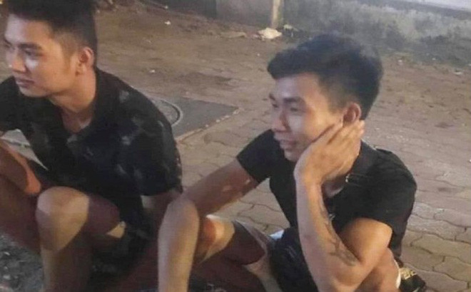 Chiều 26/9, do hết tiền, 2 người này rủ nhau đi cướp tài sản của tài xế xe ôm.