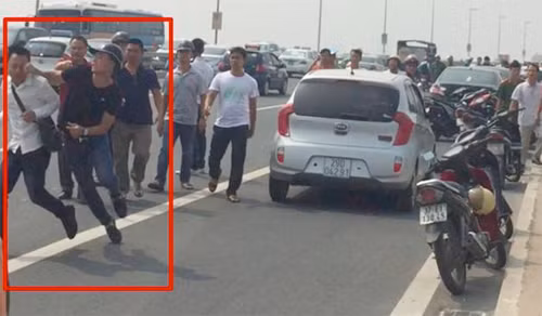 Chu tich Ha Noi yeu cau xu ly nghiem vu cong an hanh hung nha bao