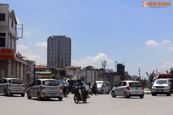 Cảnh tượng giao thông rất hỗn loạn.