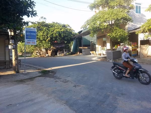 Những người dân sinh sống ở xã Đồng Thịnh vẫn chưa hết bàng hoàng sau vụ việc xảy ra.