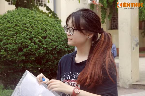 Tự tin hoàn thành xuất sắc bài làm.