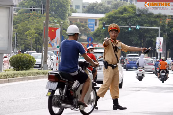 Theo Phòng Cảnh sát giao thông đường bộ, đường sắt (CA TP Hà Nội), việc gắn camera giám sát cho tổ công tác 141 Hà Nội giúp lực lượng tự tin hơn trong quá trình làm nhiệm vụ, đồng thời chỉ rõ lỗi người vi phạm nếu trường hợp yêu cầu xem lại hình ảnh.