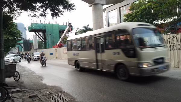 Đường Xuân Thủy, Cầu Giấy cũng không xảy ra tình trạng ùn tắc.