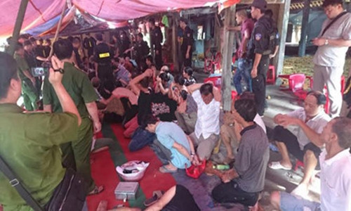 Hon 150 cong an pha soi bac “khung”, bat 80 con bac