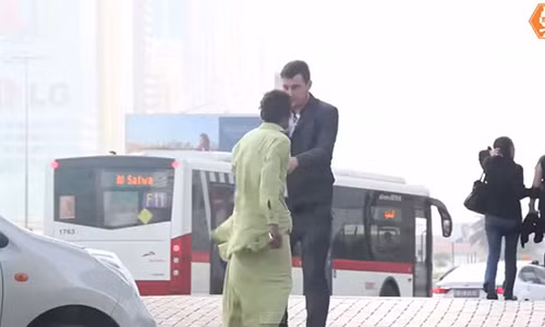 Vo tinh danh roi vi o Dubai, chuyen gi se xay ra?