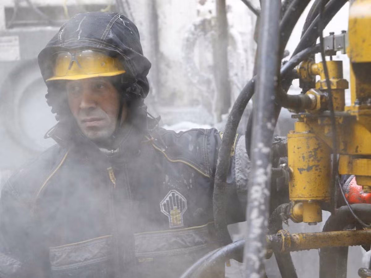 8. Nga, trữ lượng dầu thô là 80 tỷ thùng: Hầu hết sản lượng dầu mỏ ở Nga bắt nguồn từ khu vực Priobskoye và Samotlor ở Tây Siberia.