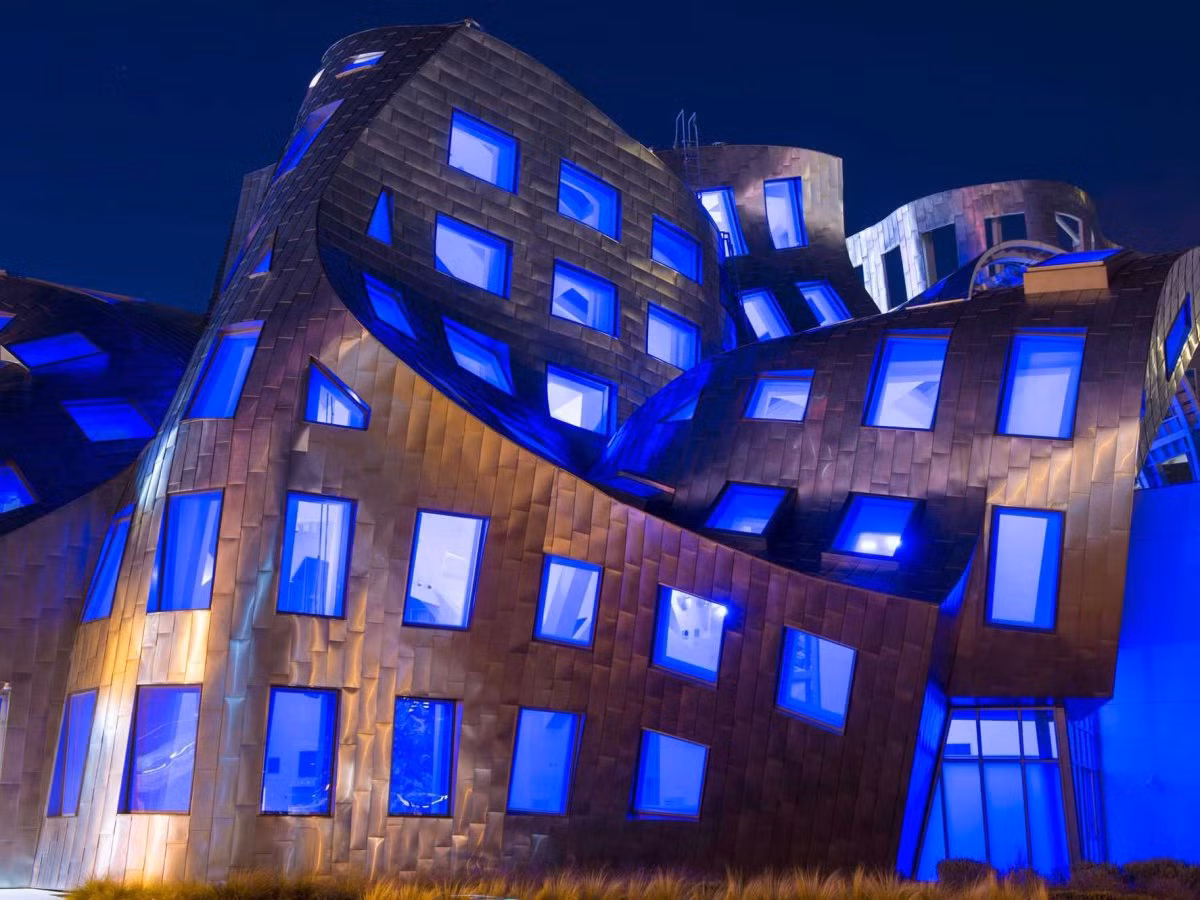 Phòng khám có hình dáng lạ mắt tại Las Vegas, Mỹ, do Gehry thiết kế năm 2010.