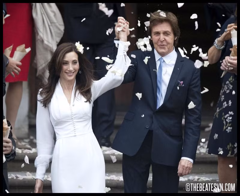 Nancy Shevell, vợ thứ 3 của nam ca sĩ Paul McCartney (cựu thành viên ban nhạc Beatles), cũng là một nữ doanh nhân thuộc cung Bọ Cạp. Nancy là thành viên ban quản lý giao thông đô thị New York và là phó Chủ tịch công ty vận tải gia đình, vốn sở hữu công ty vận chuyển hàng hóa bằng ô tô New England.