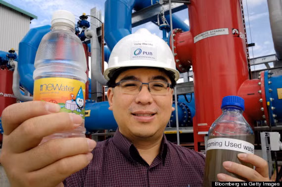 9. Singapore có một thương hiệu nước đã qua sử dụng gọi là NEWater, là loại nước thải đã được xử lý an toàn dùng để uống trực tiếp.
