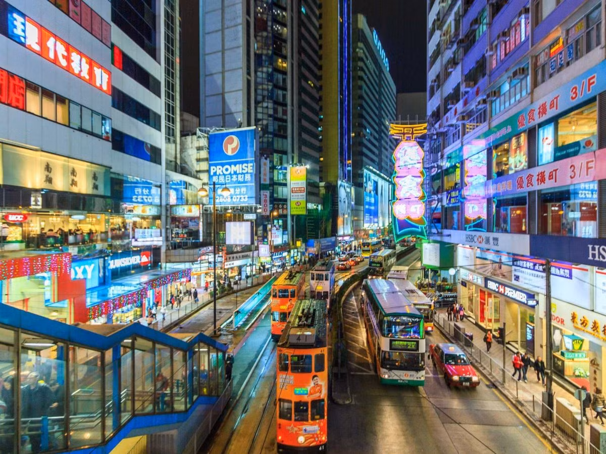 3. Hồng Kông với chi phí ăn uống tại khách sạn trung bình hàng ngày là 71,34 USD.