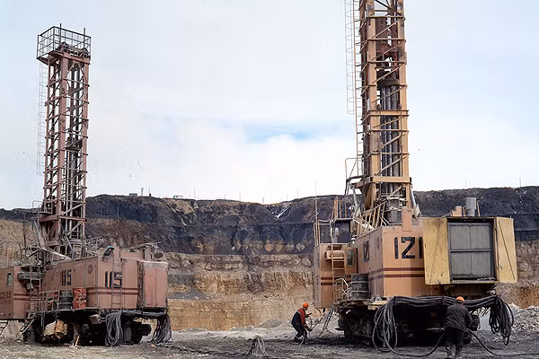 Chiem nguong 10 mo kim cuong lon nhat the gioi