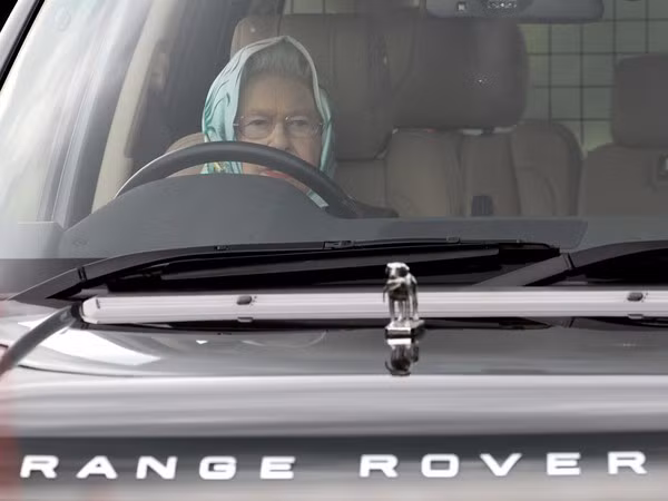 Nhung su that thu vi ve quyen luc cua Nu hoang Anh-Hinh-2