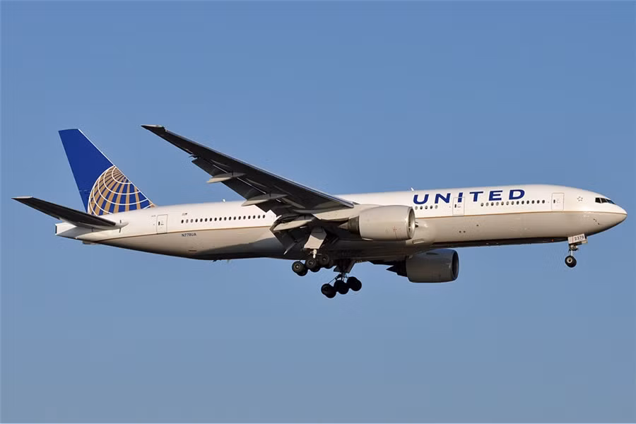 3. United Airlines, giá trị thương hiệu: 4,86 tỷ USD. United Airlines là một hãng hàng không lớn của Mỹ, có trụ sở ở Chicago, Illinois. United Airlines sở hữu 706 chiếc máy bay các loại như Airbus, Boeing...