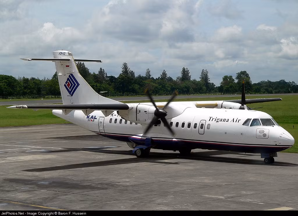Ngày 8/4/2012, chiếc DHC-6 Twin Otter của hãng chở 8 hành khách và thành viên phi hành đoàn trúng đạn trong lúc hạ cánh tại sân bay Mulia ở tỉnh Papua. Cả hai phi công mất kiểm soát do bị thương và họ đã điều khiển máy bay đâm vào một tòa nhà ở sân bay khiến một người thiệt mạng và 4 người khác bị thương.