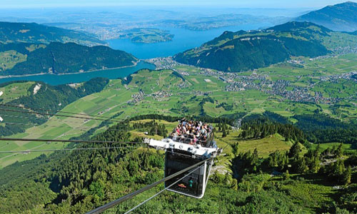 Stanserhorn Cabrio (Lucerne, Thụy Sĩ): Đây là cáp treo đầu tiên có một tầng trên không có mái che. Tuyến cáp này có nhiệm vụ đưa hành khách lên độ cao 2.320 m trên đỉnh núi Stanserhorn. Khi nó được đưa vào sử dụng năm 2012, Bưu điện Thụy Sĩ đã phát hành một con tem kỷ niệm để đánh dấu sự kiện này.