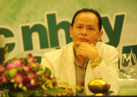 Tuy không công khai trên mặt báo nhưng giới quen biết hoặc người trong nghề ai cũng từng nghe nói về độ giàu có của ông Nguyễn Quang Minh "khủng" đến mức nào.