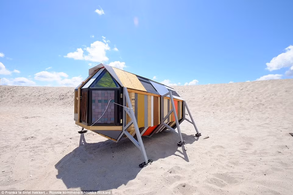 Những ngôi nhà kiểu này được tạo ra dành cho những người có cuộc sống du canh du cư, thường xuyên di chuyển.