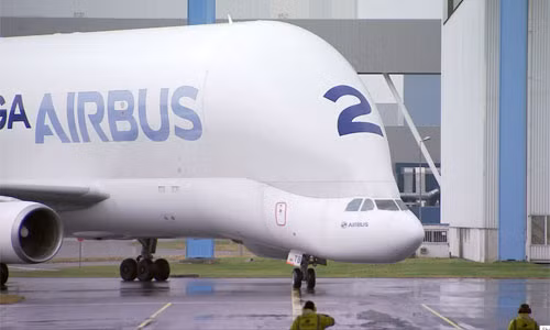 Với sự kiện này, Vietnam Airlines chính thức trở thành hãng hàng không thứ hai trên thế giới khai thác dòng máy bay hiện đại A350 XWB.