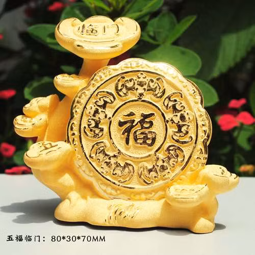 Năm ngoái, các loại bánh trung thu được làm từ vàng ròng có giá dao động từ 500 (1,6 triệu đồng) tới 8.800 NDT (gần 30 triệu đồng).