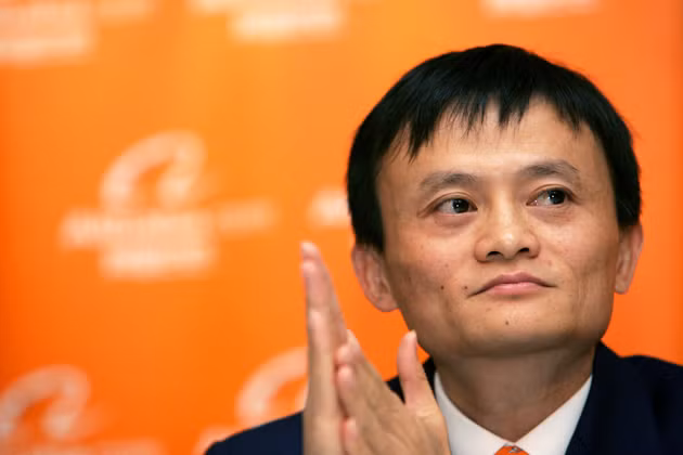 Jack Ma hiện đứng thứ 7 trong danh sách những “tỷ phú công nghệ giàu nhất thế giới” năm 2015 của Forbes. Với việc nắm giữ 6,1% cổ phần của Tập đoàn Alibaba, ông hiện đứng thứ 21 trong danh sách các tỷ phú giàu nhất thế giới của Bloomberg và là người giàu thứ nhì Trung Quốc, chỉ sau ông trùm bất động sản Wang Jianlin.